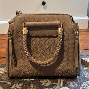 Cute dark lavender cross body purse!